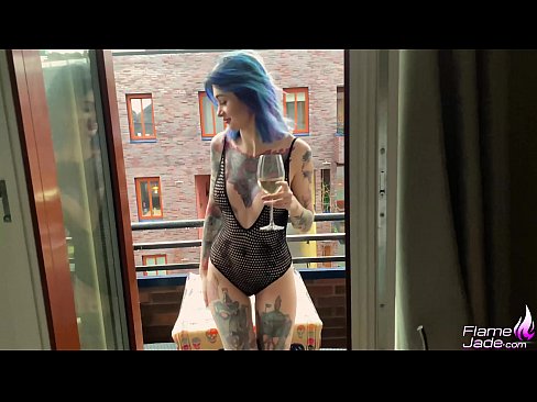 ❤️ Велічэзная дзяўчына смактае глытком і горача трахаецца пад адкрытым небам ❌ Супер сэкс у нас ❌